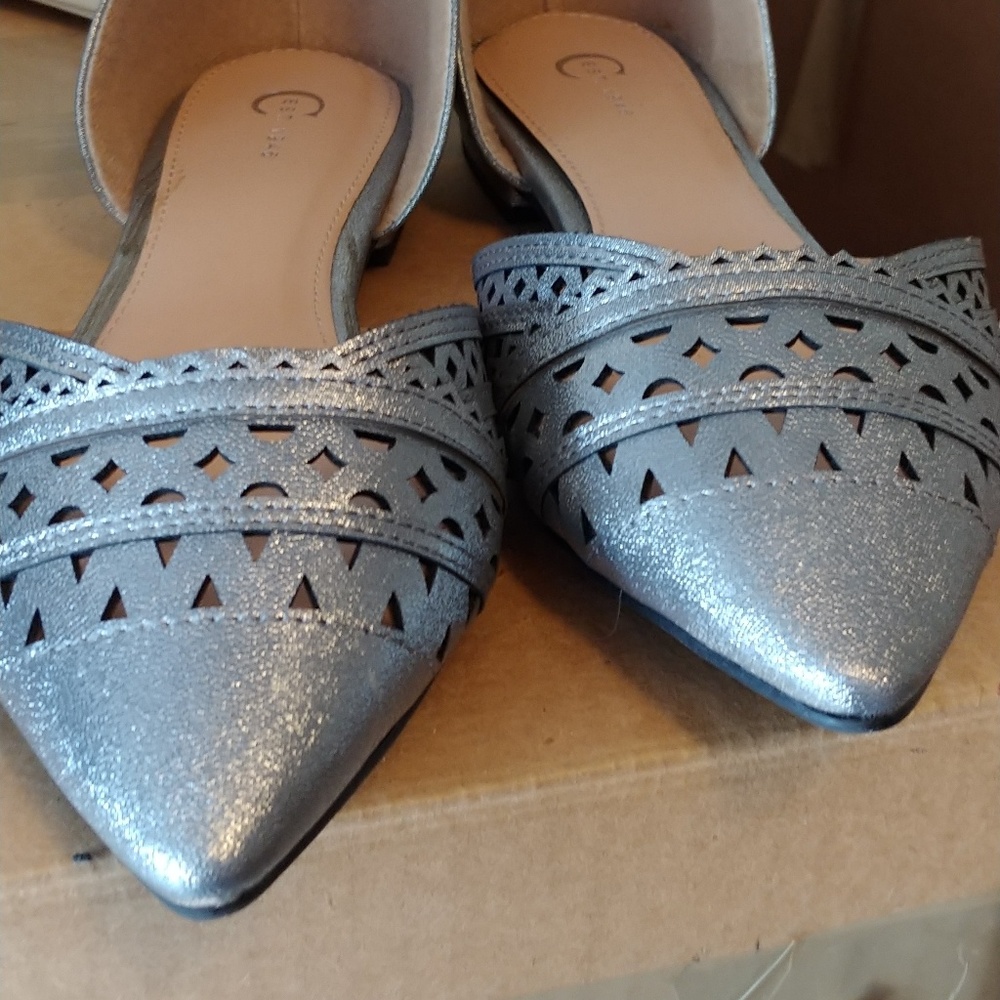 Dress shoes